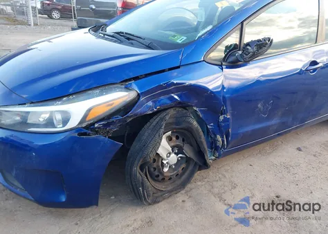 2017 Kia Forte Lx из США, поврежденный, VIN 3KPFK4A70HE068387